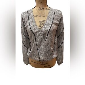 Elegant Black and White Women's Top